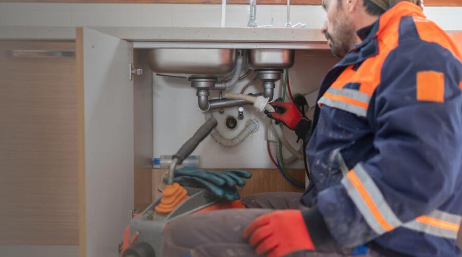 Professional tankless water heater installation services in Heidrick, KY